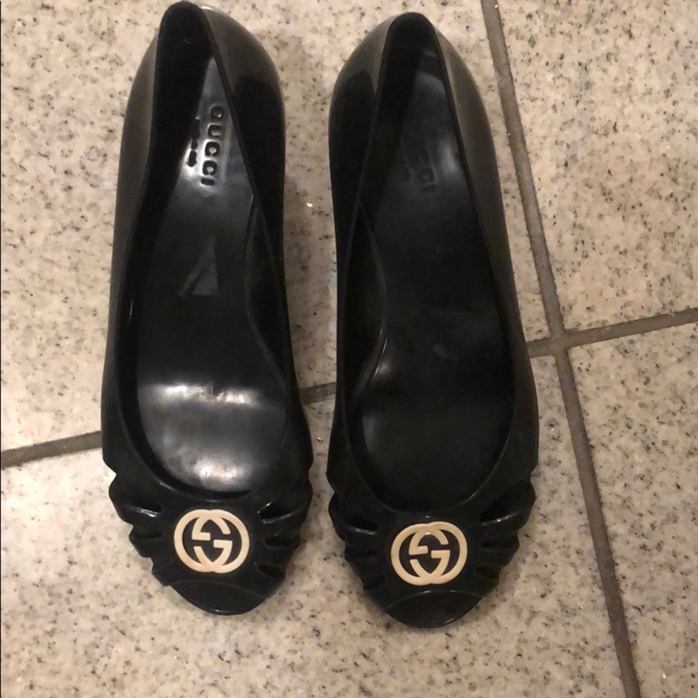 Gucci sandals